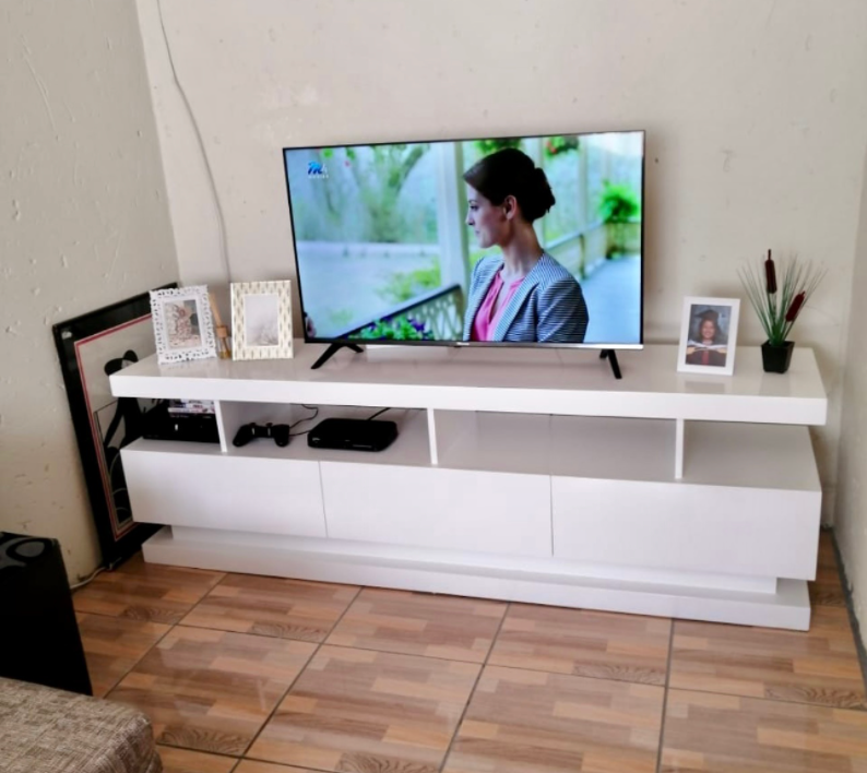 Shae TV stand